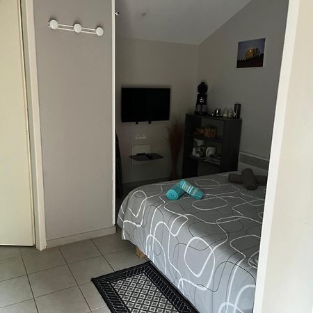 Appartement Le Velo Rouge à La Douze Extérieur photo